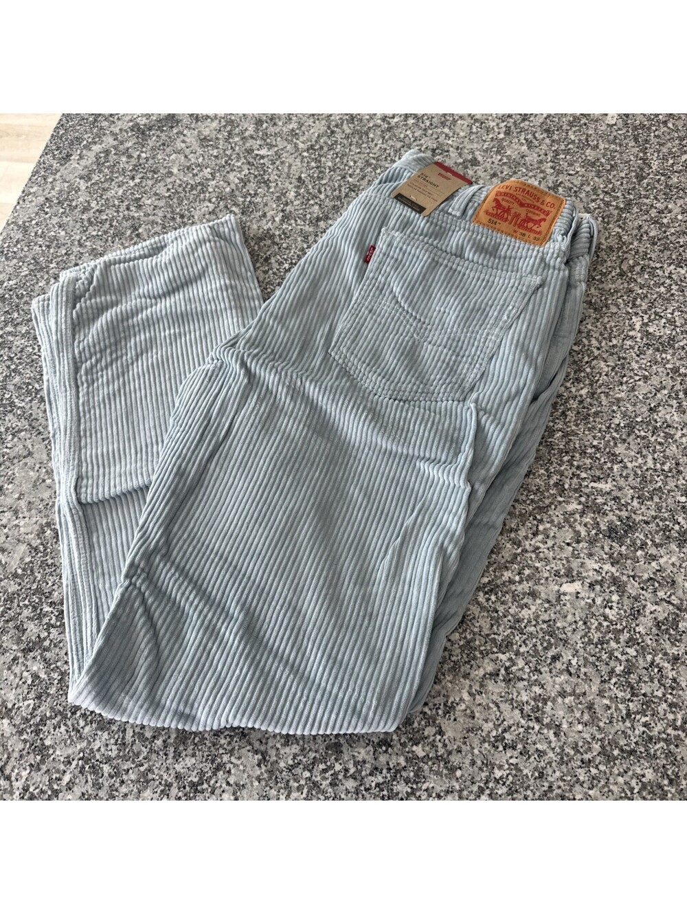 Levis 514 Straight fit  Corduroy Men W38 L32 Light Blue